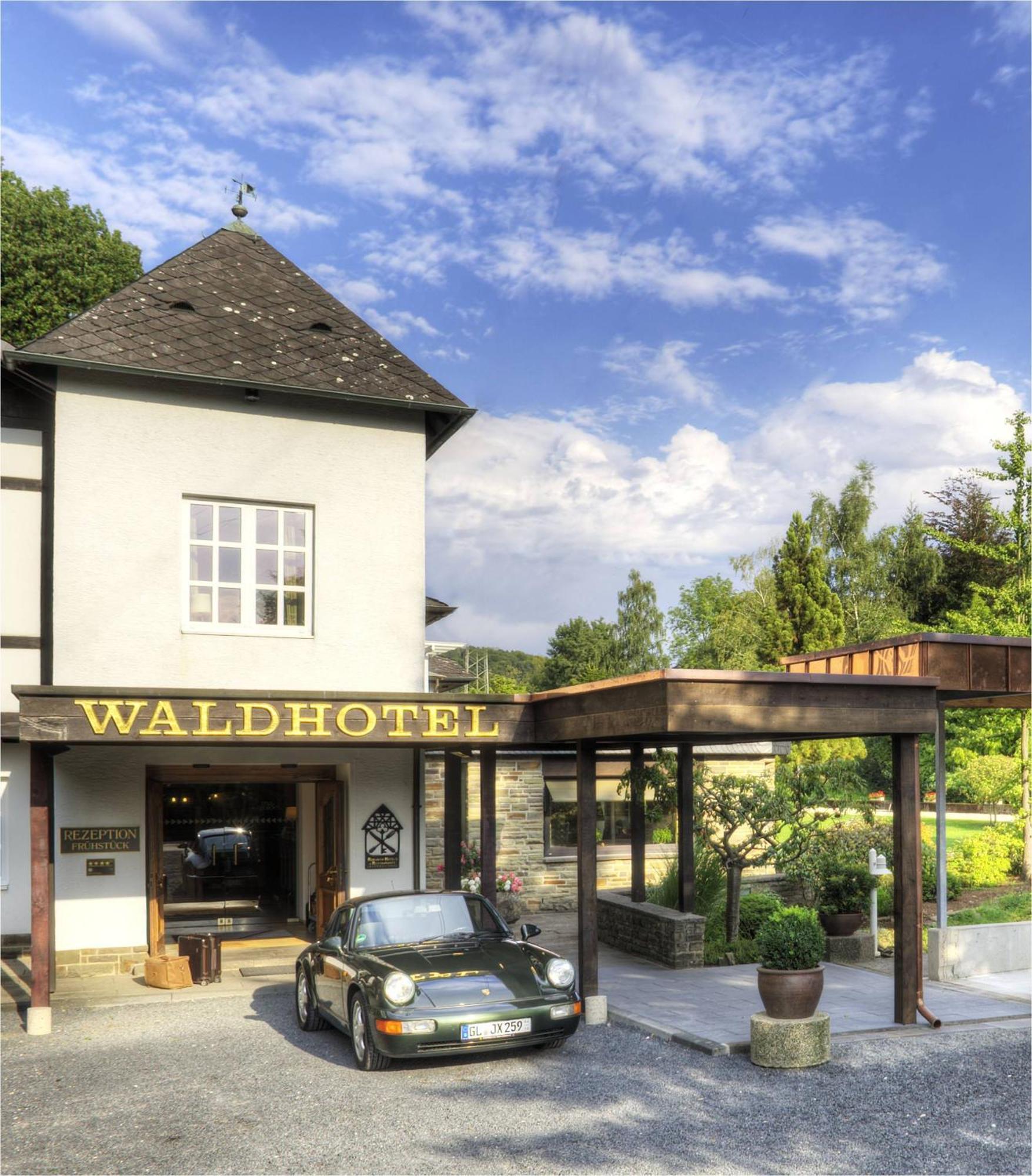 Romantik Waldhotel Mangold Bergisch Gladbach Exterior photo