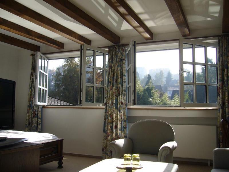 Romantik Waldhotel Mangold Bergisch Gladbach Exterior photo