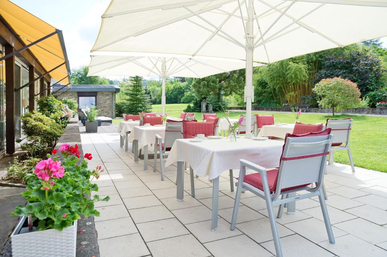Romantik Waldhotel Mangold Bergisch Gladbach Exterior photo