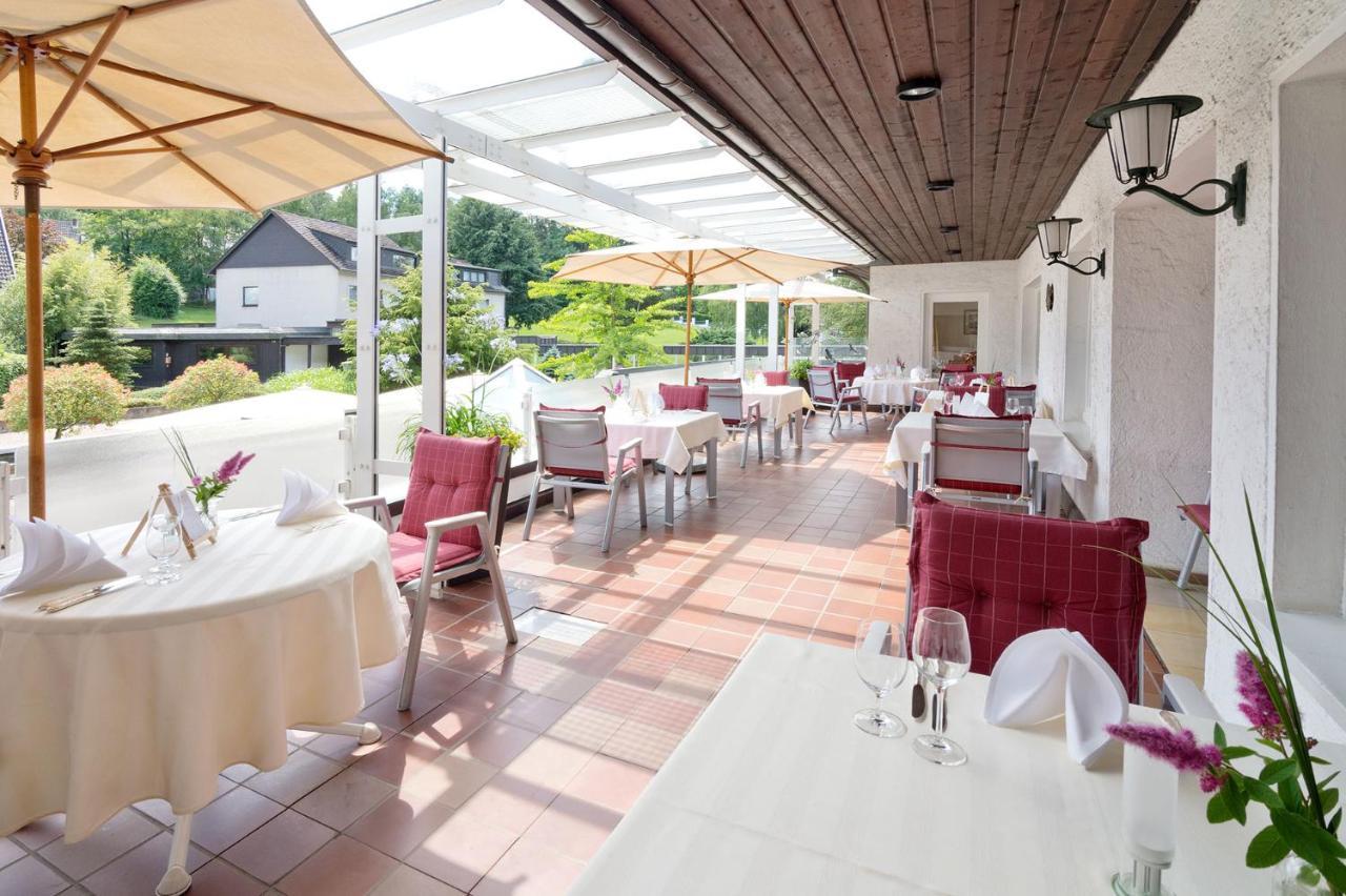 Romantik Waldhotel Mangold Bergisch Gladbach Exterior photo
