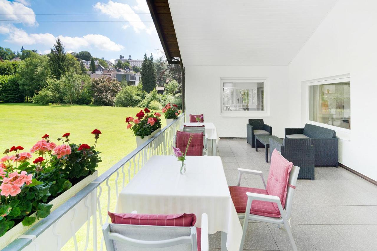 Romantik Waldhotel Mangold Bergisch Gladbach Exterior photo